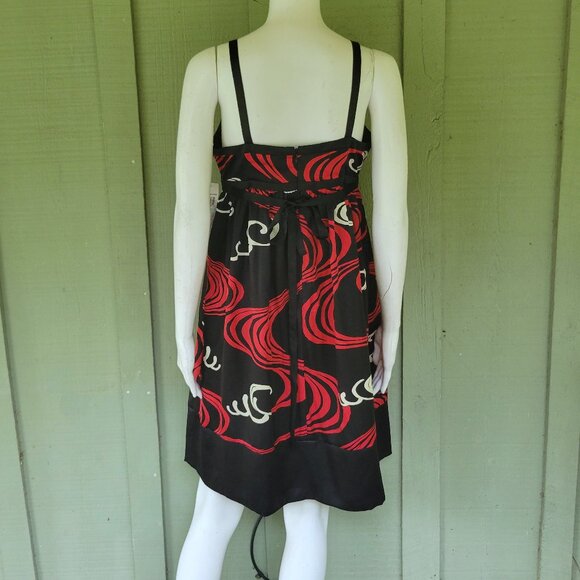 NWT MAGGY LONDON Black Red Silk Charmeuse Dress 8P - Picture 3 of 4